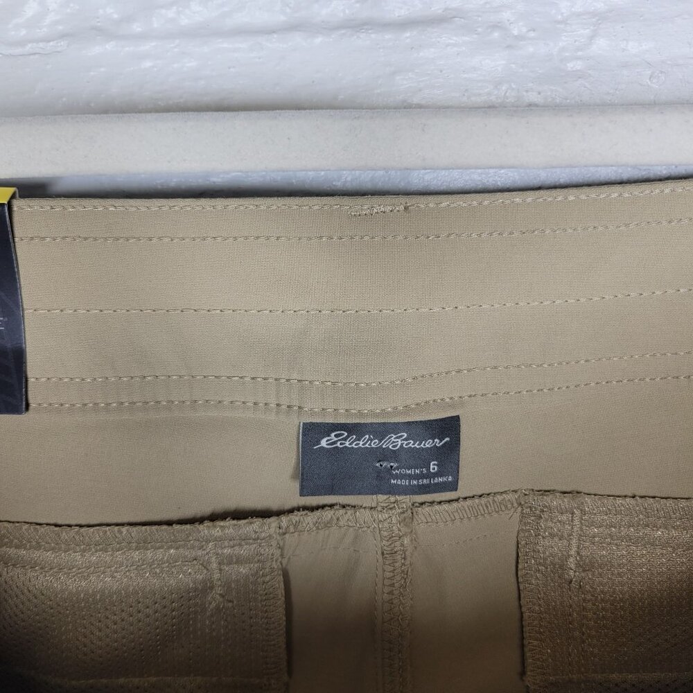 Eddie Bauer Women's Size 6 Shorts Rolled Hem Bermuda Short Brown UPF 50 - Picture 6 of 7